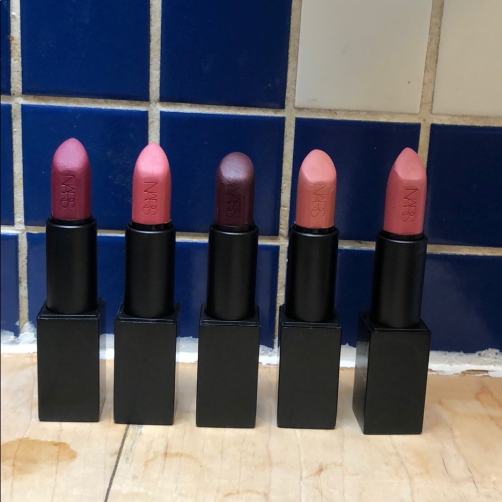 NARS Audacious Lipsticks - Vivien